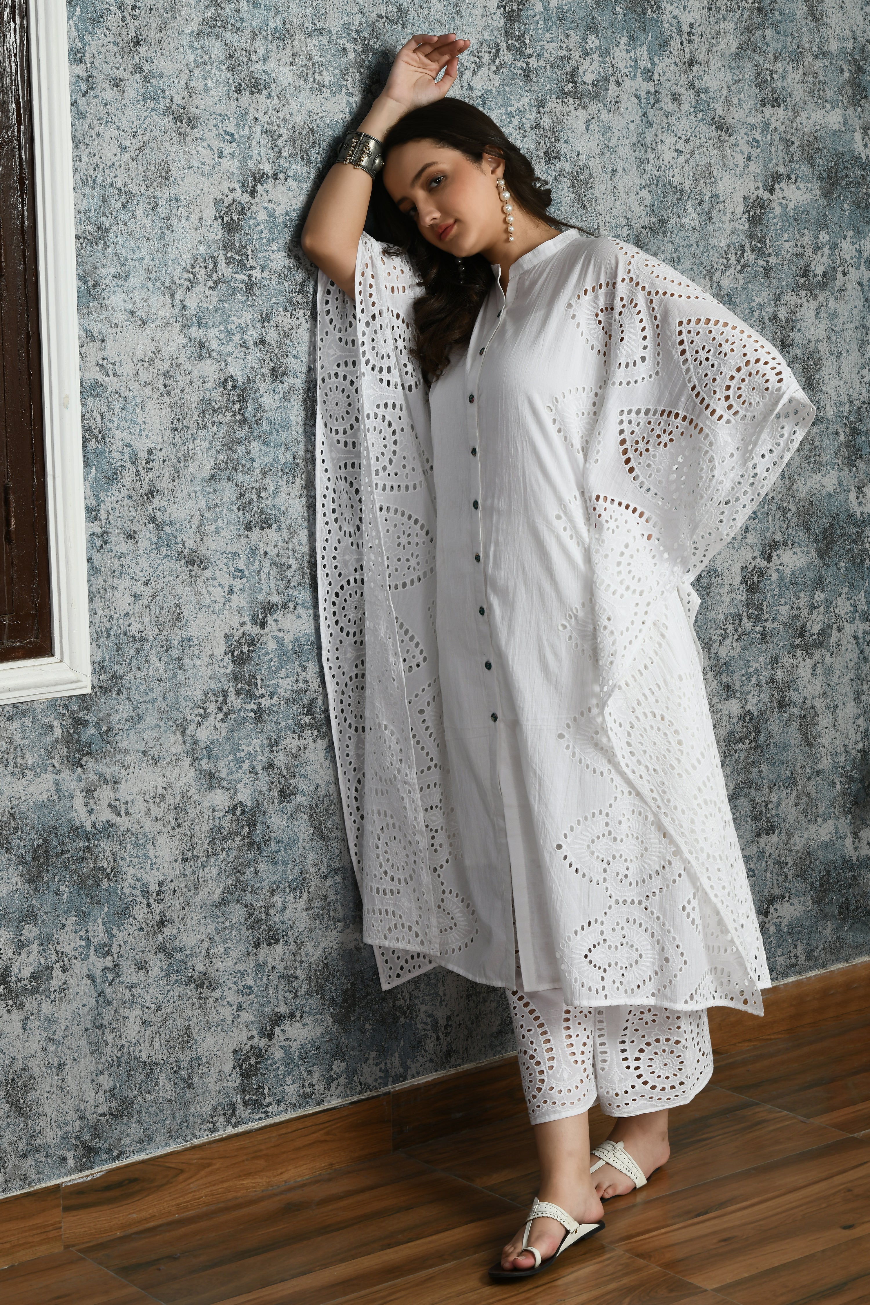 Swait Cotton Kaftan | White Cotton Kaftan for Women